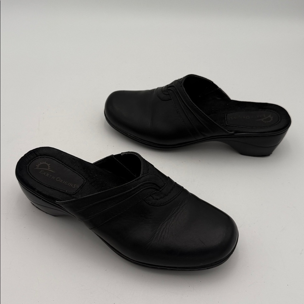 Earth Origins Black Leather Mules women Peggy 6.5M casual office retro Y2K comfy